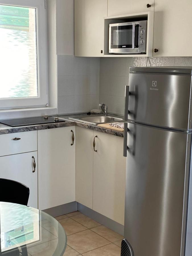 פודגורה Villa Leo Beach Apartment מראה חיצוני תמונה