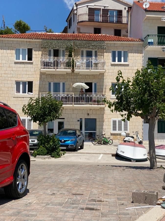 פודגורה Villa Leo Beach Apartment מראה חיצוני תמונה